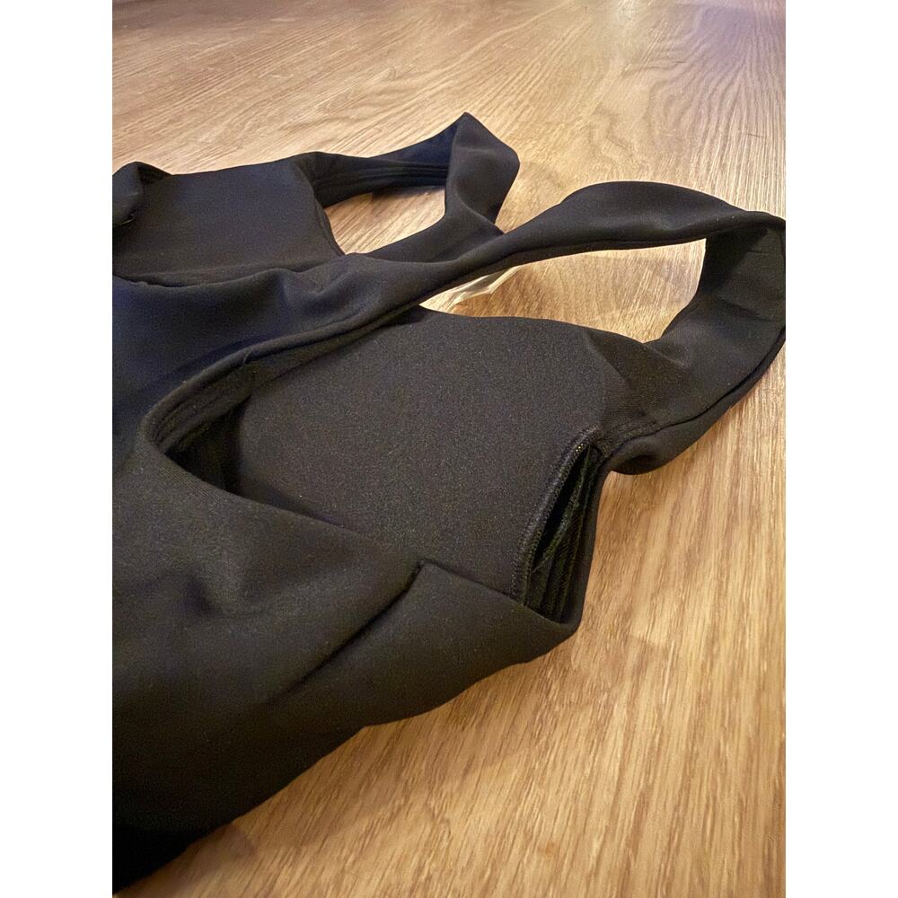 Alo Airlift Advantage Racerback Bra in Black NWT - Picture 6 of 6